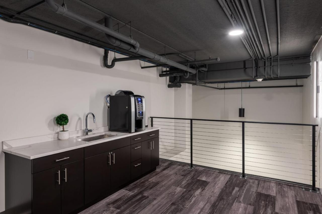 Flexhome Skywalk To Fiserv 1Br Apt U5 Milwaukee Exterior foto
